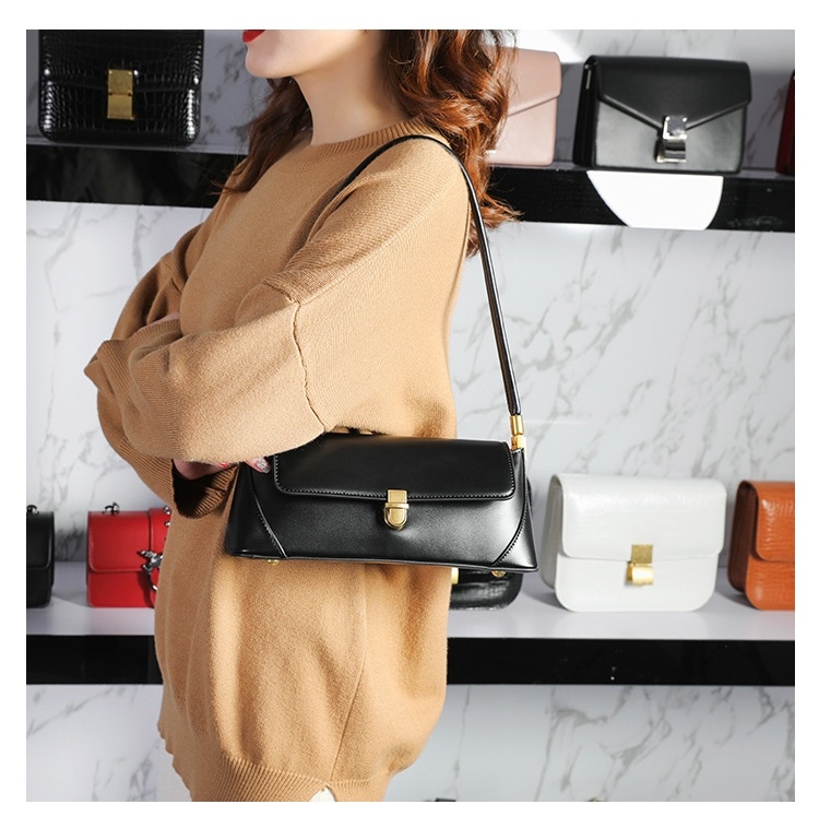 Womens Classic Shoulder Bag with Gold Hardware And Faux Leather